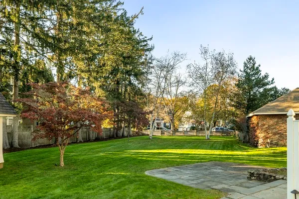 $3,290,000 | 27 Everett Avenue, Winchester, MA 01890