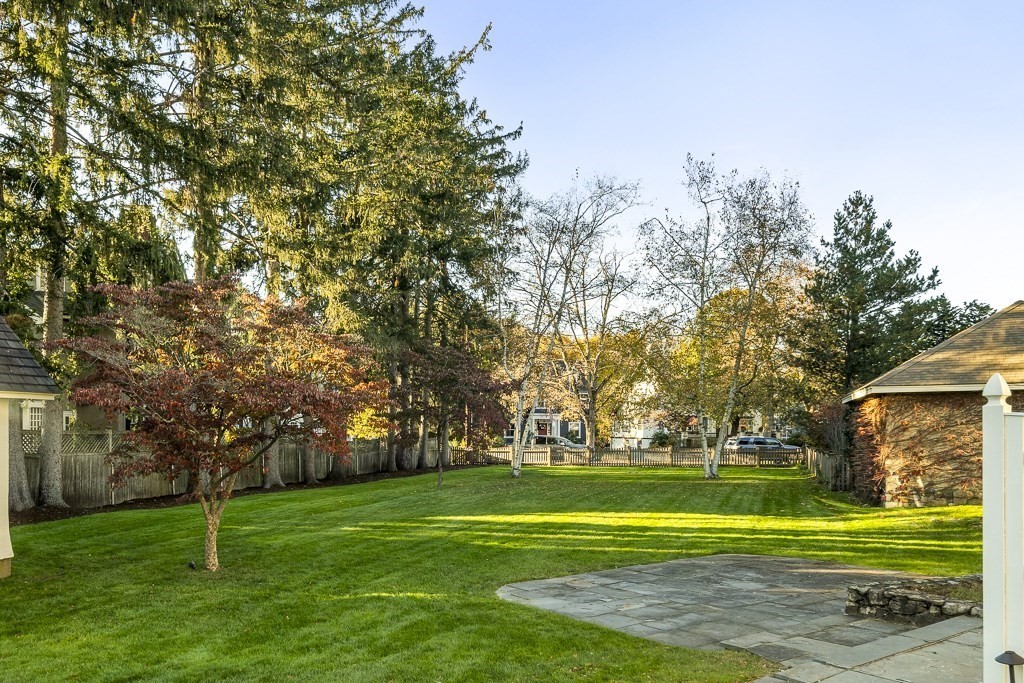 27 Everett Avenue Winchester, MA 01890 - Photo 36 of 39