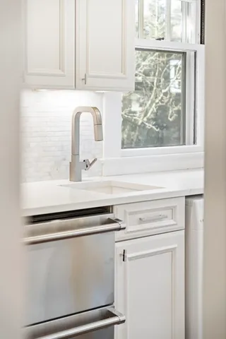 a close view of washer and dryer