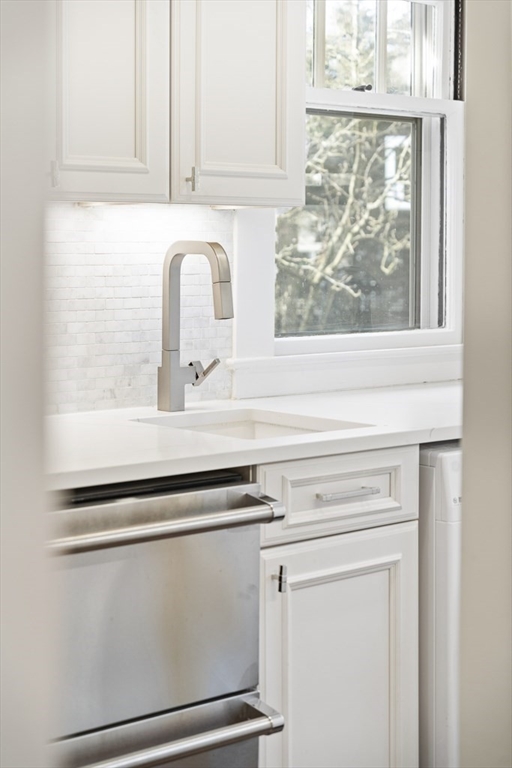 27 Everett Avenue Winchester, MA 01890 - Photo 7 of 39