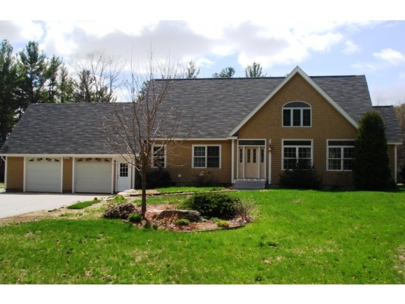 744 Robinson Road Pembroke, NH 03275 - Photo 1 of 1