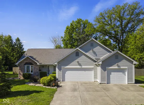 $419,900 | 1129 Wheatfield Court, Carmel, IN 46032