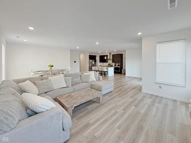 $415,000 | 4869 Morning Vly Court, McCordsville, IN 46055