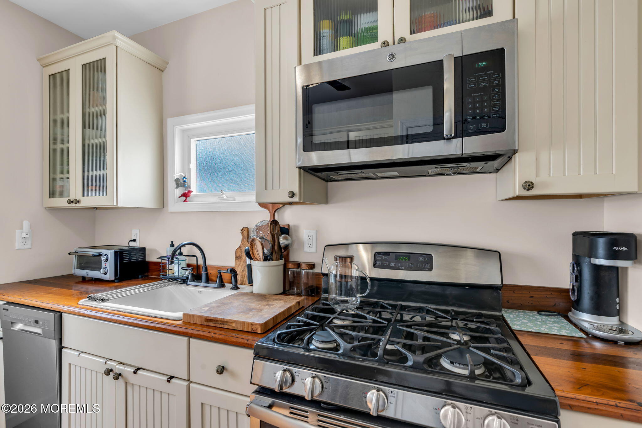 6 Beach Street Sea Bright, NJ 07760 - Photo 12 of 40 18-web-or-mls-DSC02001