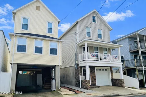 $899,000 | 6 Beach Street, Sea Bright, NJ 07760