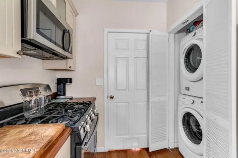 $899,000 | 6 Beach Street, Sea Bright, NJ 07760