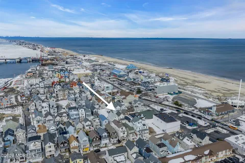 $899,000 | 6 Beach Street, Sea Bright, NJ 07760