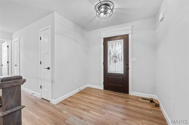 $490,000 | 10 Ellington Drive, Troy, IL 62294