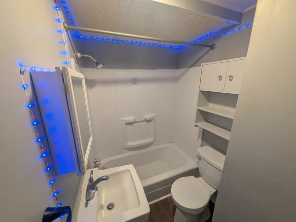 $1,500 | 31 Chestnut Street, Unit A, Claremont, NH 03743