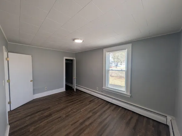 $1,500 | 31 Chestnut Street, Unit A, Claremont, NH 03743