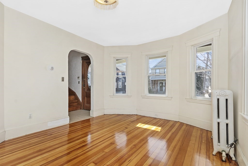 25 Edith Street Everett, MA 02149 - Photo 9 of 34 Gallery Image 9