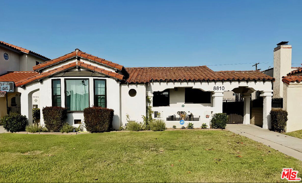 8810 South Gramercy Pl  