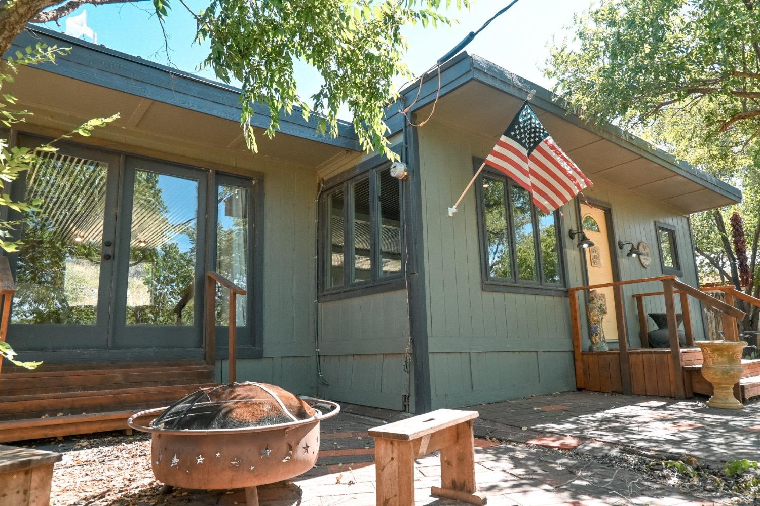 568 Comanche Drive Lubbock, TX 79404 - Photo 1 of 15 Photo 1