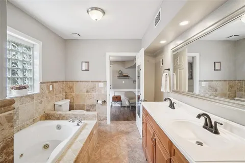 $675,000 | 3218 West Oakellar Avenue, Tampa, FL 33611