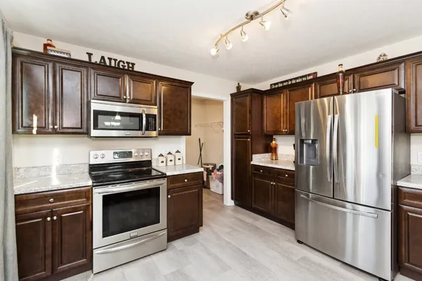 $2,350 | 1419 Leaf Lane, Ashland City, TN 37015