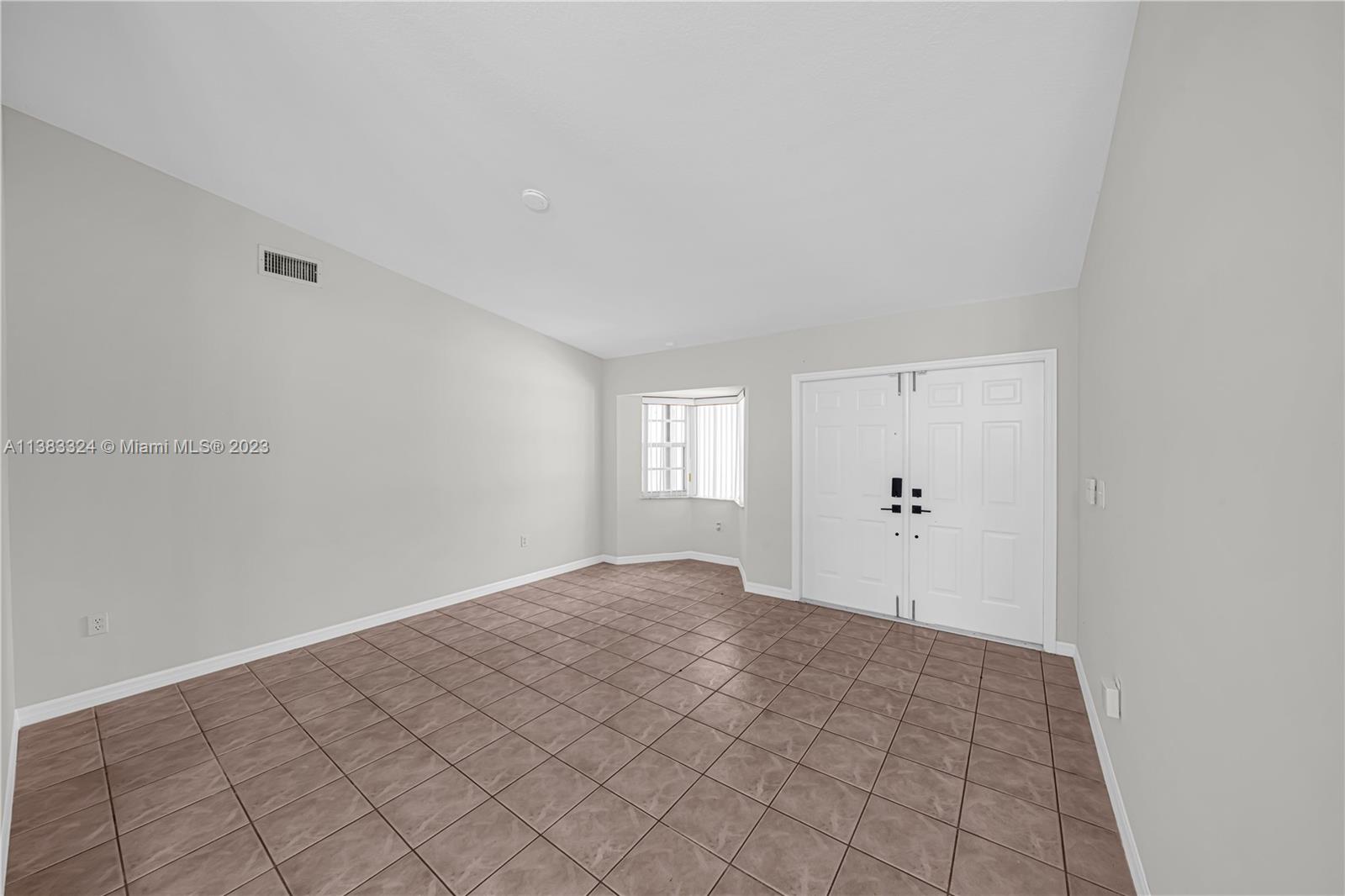 14809 Southwest 180th Street Miami, FL 33187 - Photo 8 of 38