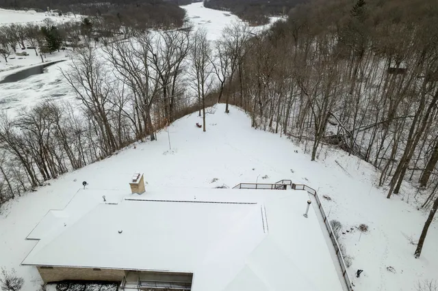 $985,000 | 10343 North Girl Scout Road, Stillman Valley, IL 61084