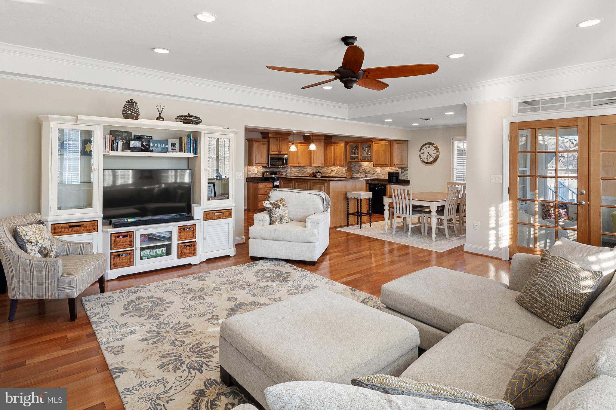 1535 Ridgely Drive Edgewater, MD 21037 - Photo 3 of 39 Open cozy feel