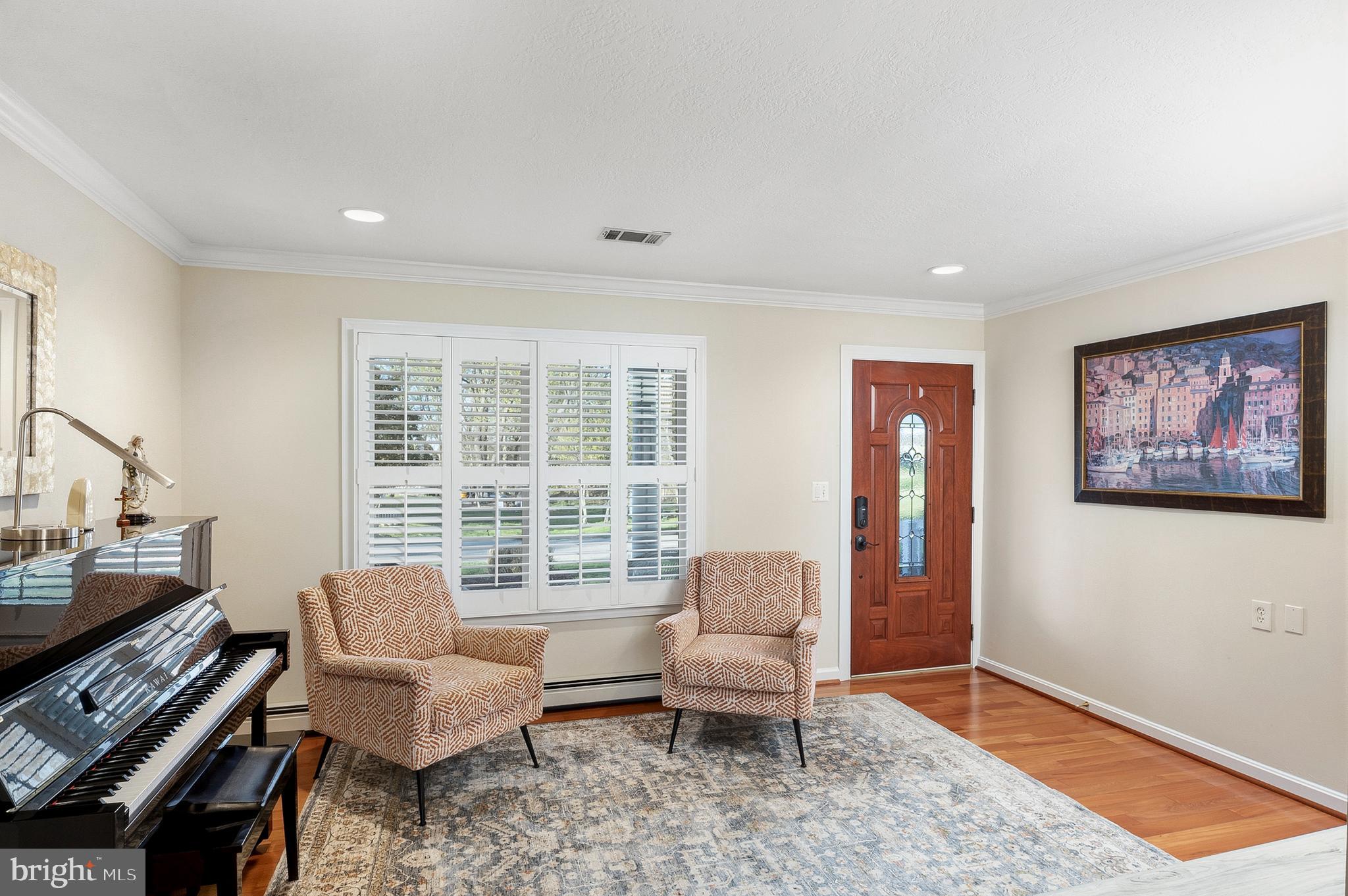 1535 Ridgely Drive Edgewater, MD 21037 - Photo 6 of 39 sititng room
