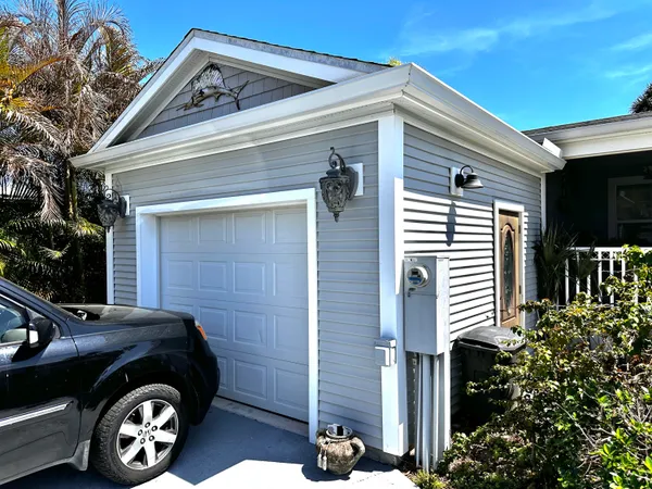 $420,000 | 7921 Southeast Paradise Drive, Stuart, FL 34997