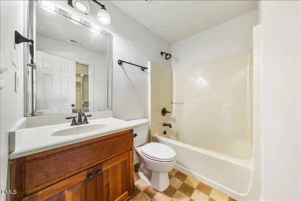 $3,500 | 324 Waterville Street, Raleigh, NC 27603