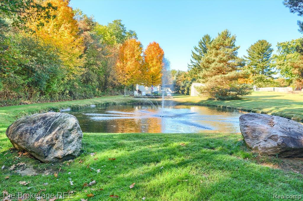 5400 North Center Road Flint, MI 48506 - Photo 14 of 44