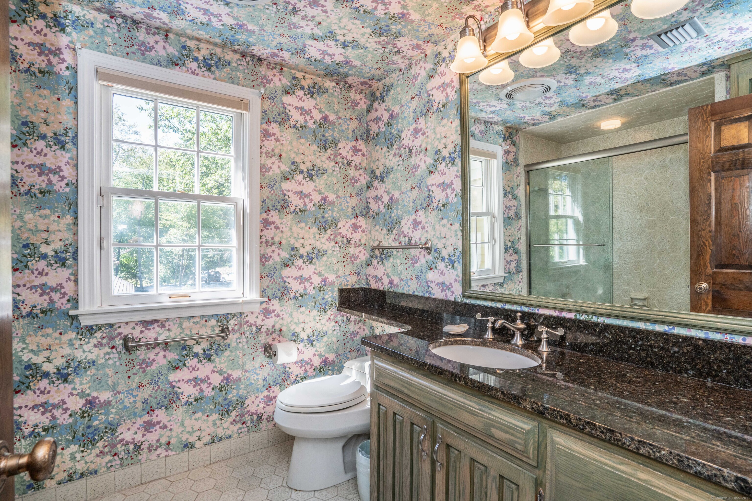 15 Rushleigh Road West Hartford, CT 06117 - Photo 19 of 40