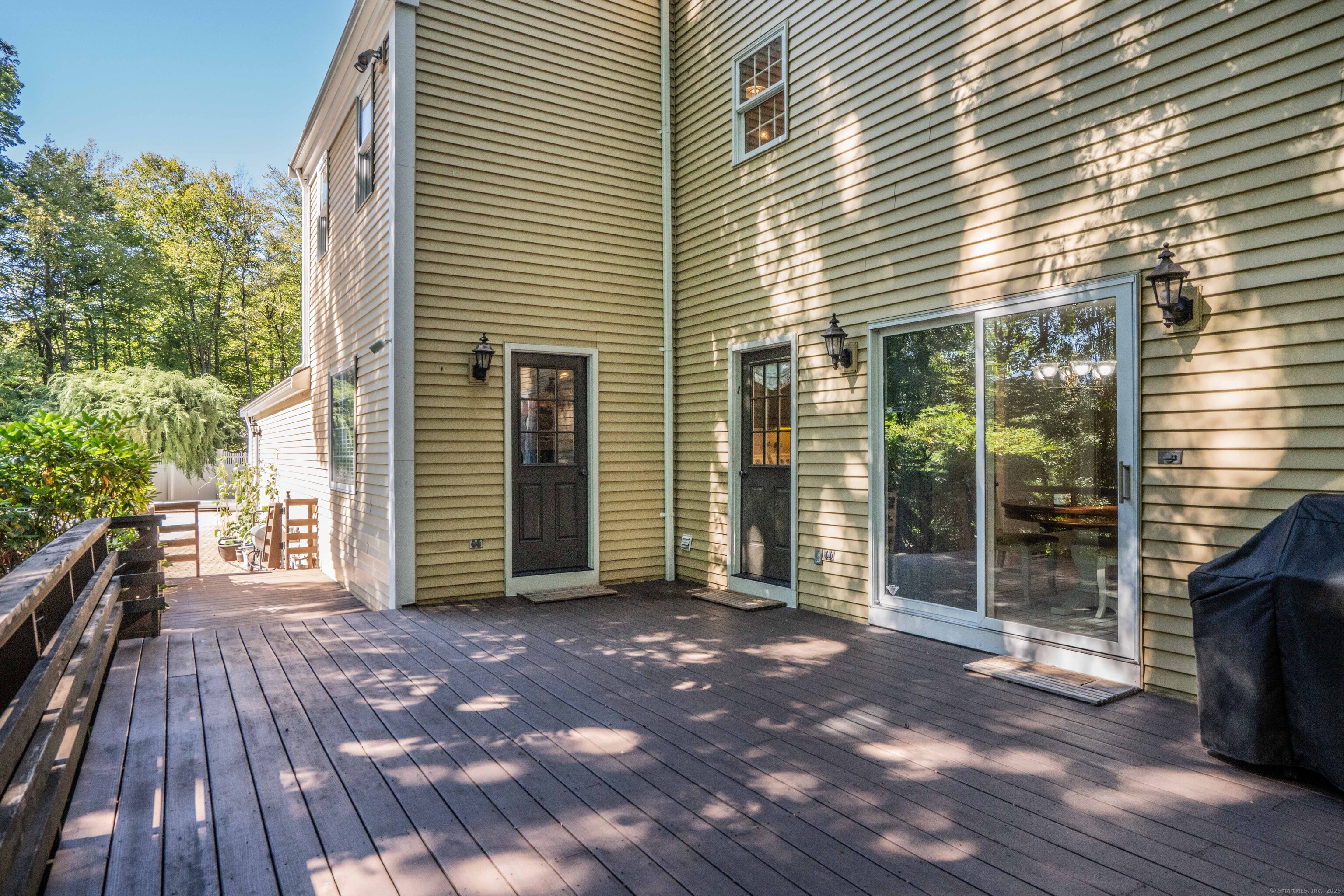 15 Rushleigh Road West Hartford, CT 06117 - Photo 30 of 40