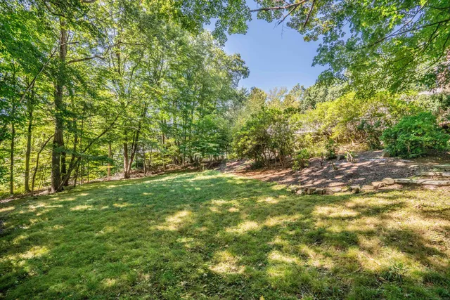 $925,000 | 15 Rushleigh Road, West Hartford, CT 06117