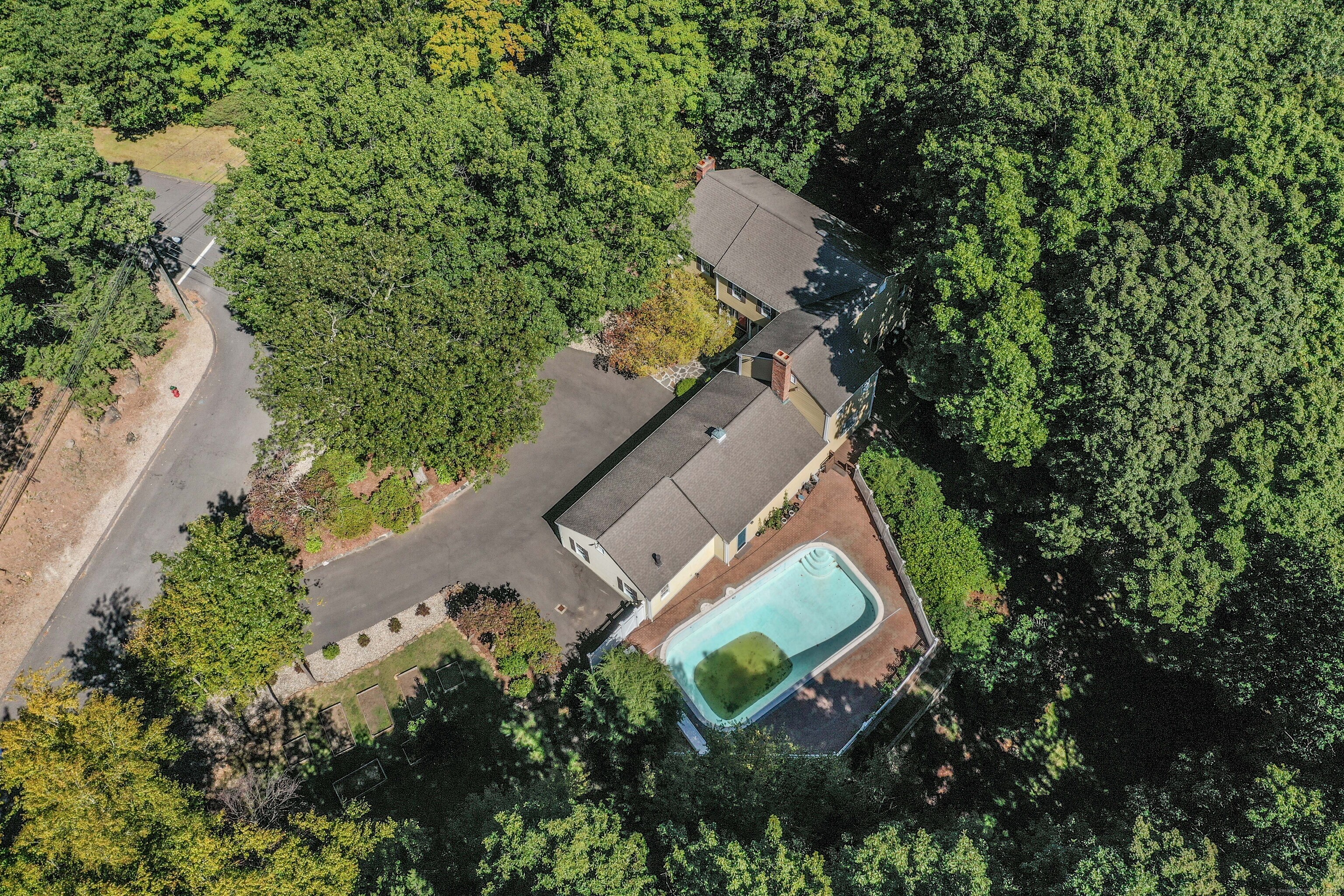 15 Rushleigh Road West Hartford, CT 06117 - Photo 37 of 40