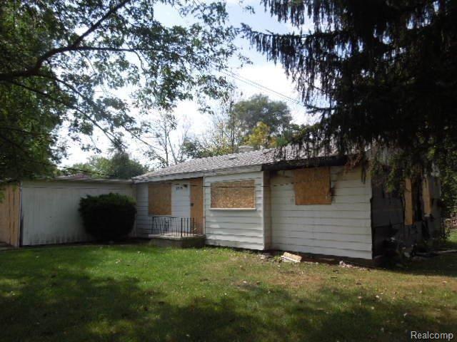 5505 Detroit Street Flint, MI 48505 - Photo 5 of 9 9-11 038.jpg