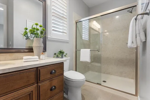 $1,395,000 | 406-406 Mosley Avenue, Alameda, CA 94501