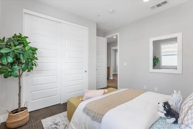 $1,395,000 | 406-406 Mosley Avenue, Alameda, CA 94501