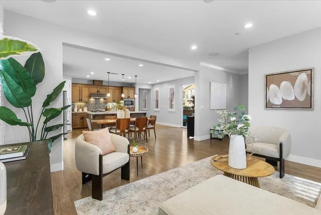 $1,395,000 | 406-406 Mosley Avenue, Alameda, CA 94501