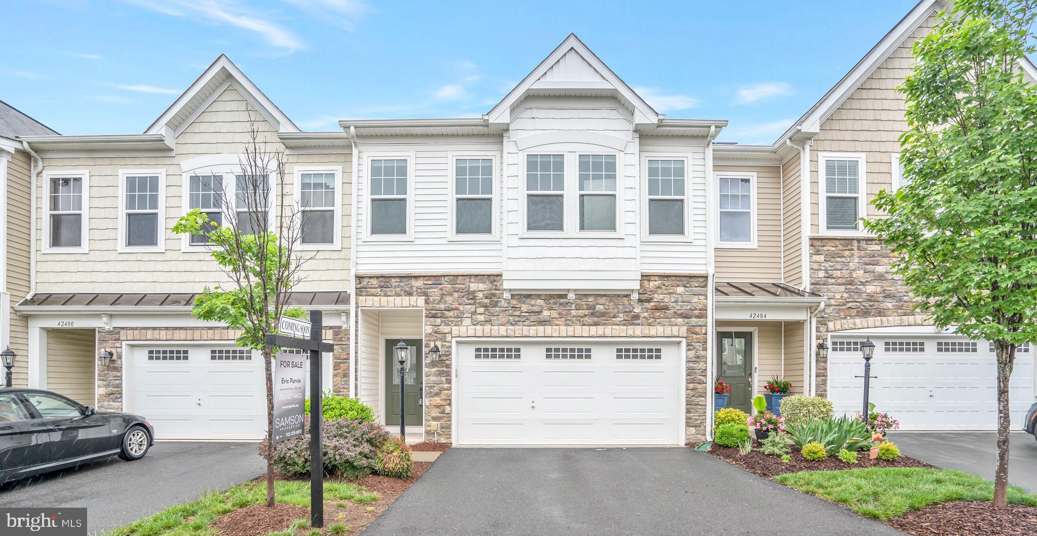 42482 Benfold Square Ashburn, VA 20148 - Photo 30 of 34 a view of a yard in front of a house