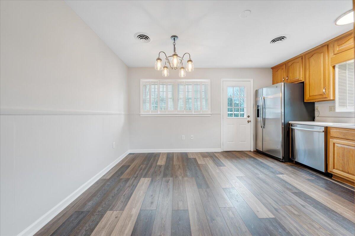 7025 Dallas Road Roanoke, VA 24019 - Photo 10 of 51 10-MIB00654