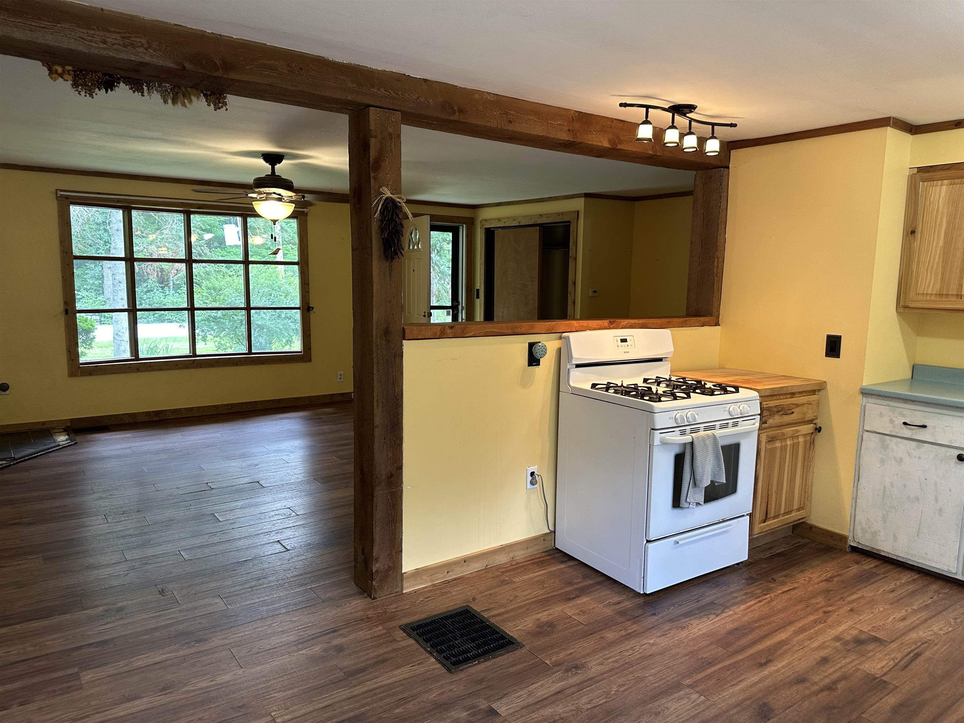 1805 Lake Dunmore Road Leicester, VT 05733 - Photo 8 of 15 Gallery Image 8