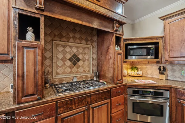 $689,000 | 152 Highway 42, Sumrall, MS 39482