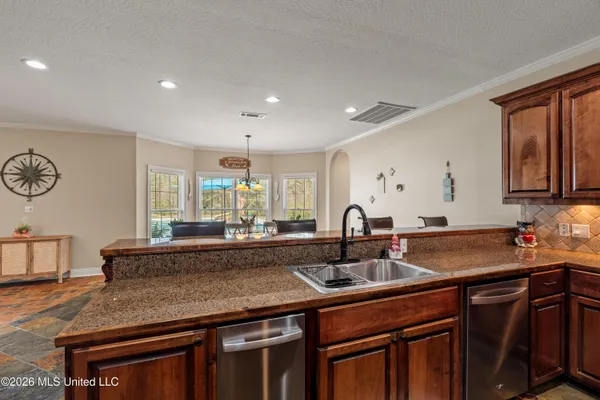 $689,000 | 152 Highway 42, Sumrall, MS 39482