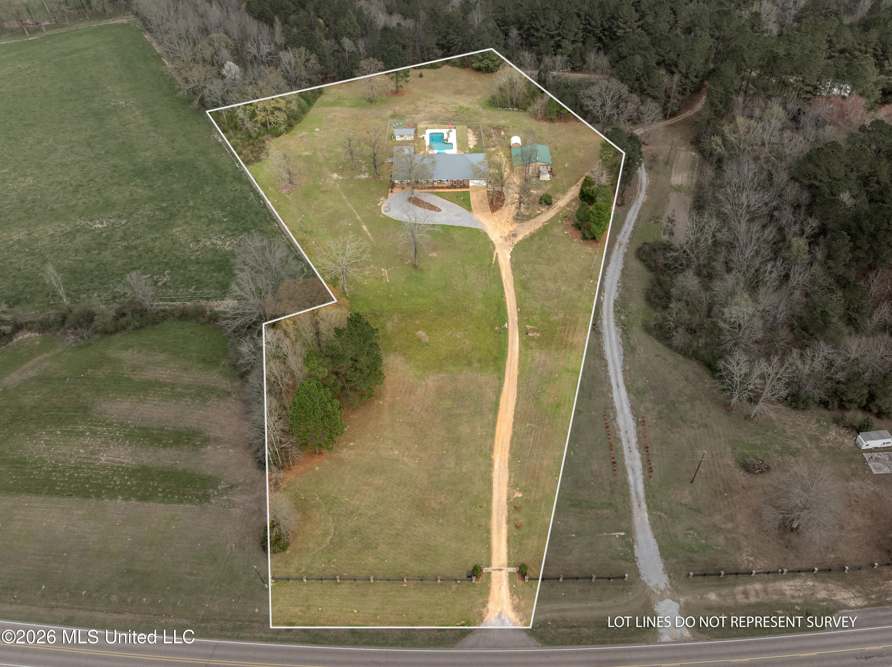 152 Highway 42 Sumrall, MS 39482 - Photo 4 of 73 152_MS-42-75