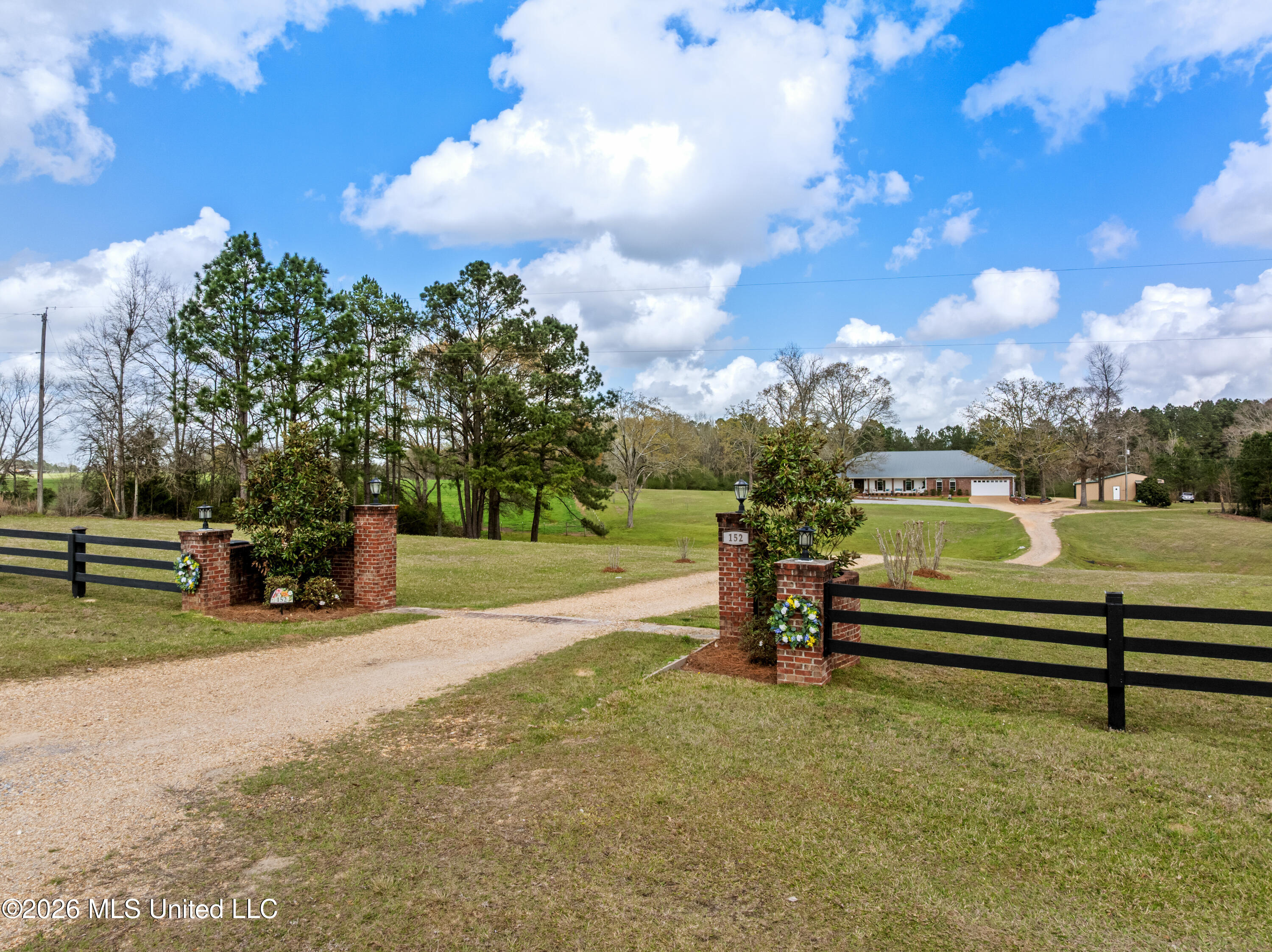 152 Highway 42 Sumrall, MS 39482 - Photo 5 of 73 152_MS-42-2