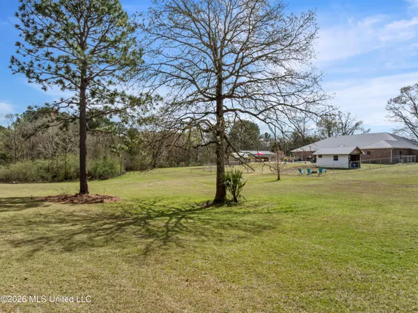 $689,000 | 152 Highway 42, Sumrall, MS 39482
