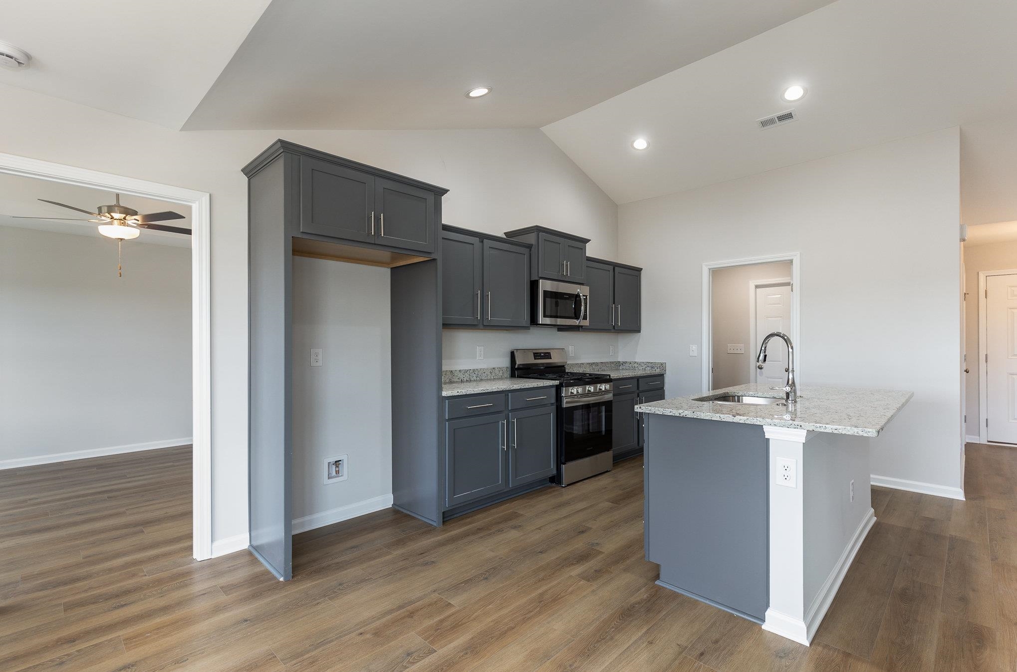 24 Bennington Court Georgetown, SC 29440 - Photo 9 of 35