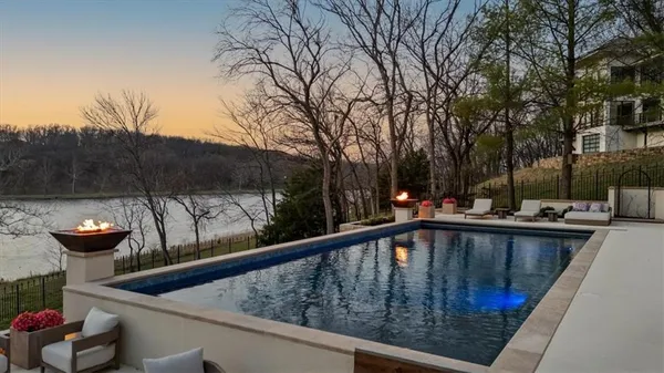 $5,000,000 | 17040 South Highland Ridge Drive, Loch Lloyd, MO 64012