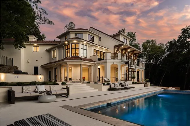 $5,000,000 | 17040 South Highland Ridge Drive, Loch Lloyd, MO 64012