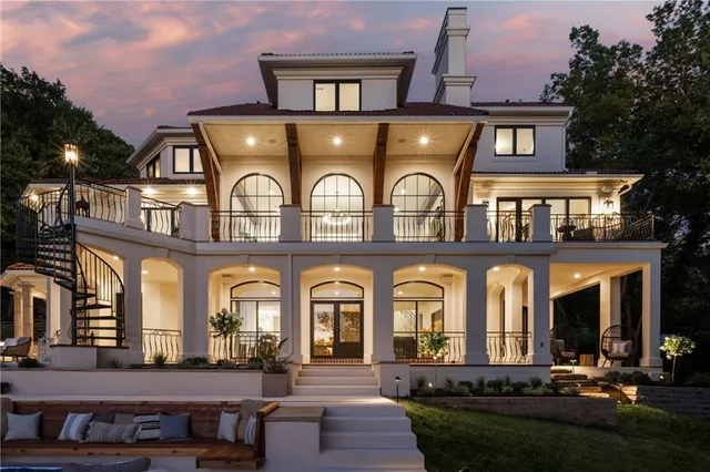 $5,000,000 | 17040 South Highland Ridge Drive, Loch Lloyd, MO 64012