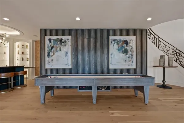$4,750,000 | 17040 South Highland Ridge Drive, Loch Lloyd, MO 64012