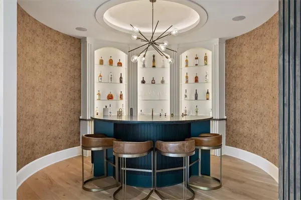 $4,750,000 | 17040 South Highland Ridge Drive, Loch Lloyd, MO 64012