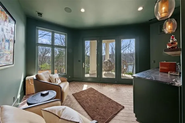 $4,750,000 | 17040 South Highland Ridge Drive, Loch Lloyd, MO 64012