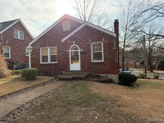 $260,000 | 9292 Fayette Avenue, St. Louis, MO 63123